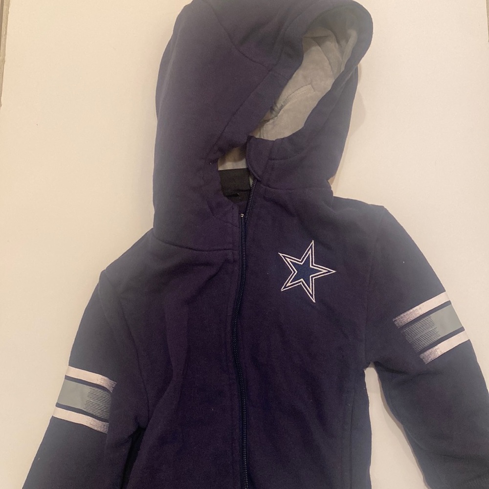 Toddler size 2 cowboys zip up hoodie